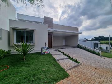 Alugar Casa / Condomínio em Valinhos. apenas R$ 1.300.000,00