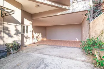 Casa de condomínio com 3 suítes 4 banheiros 4 vagas para locação ou venda em Sousas / Campinas-SP